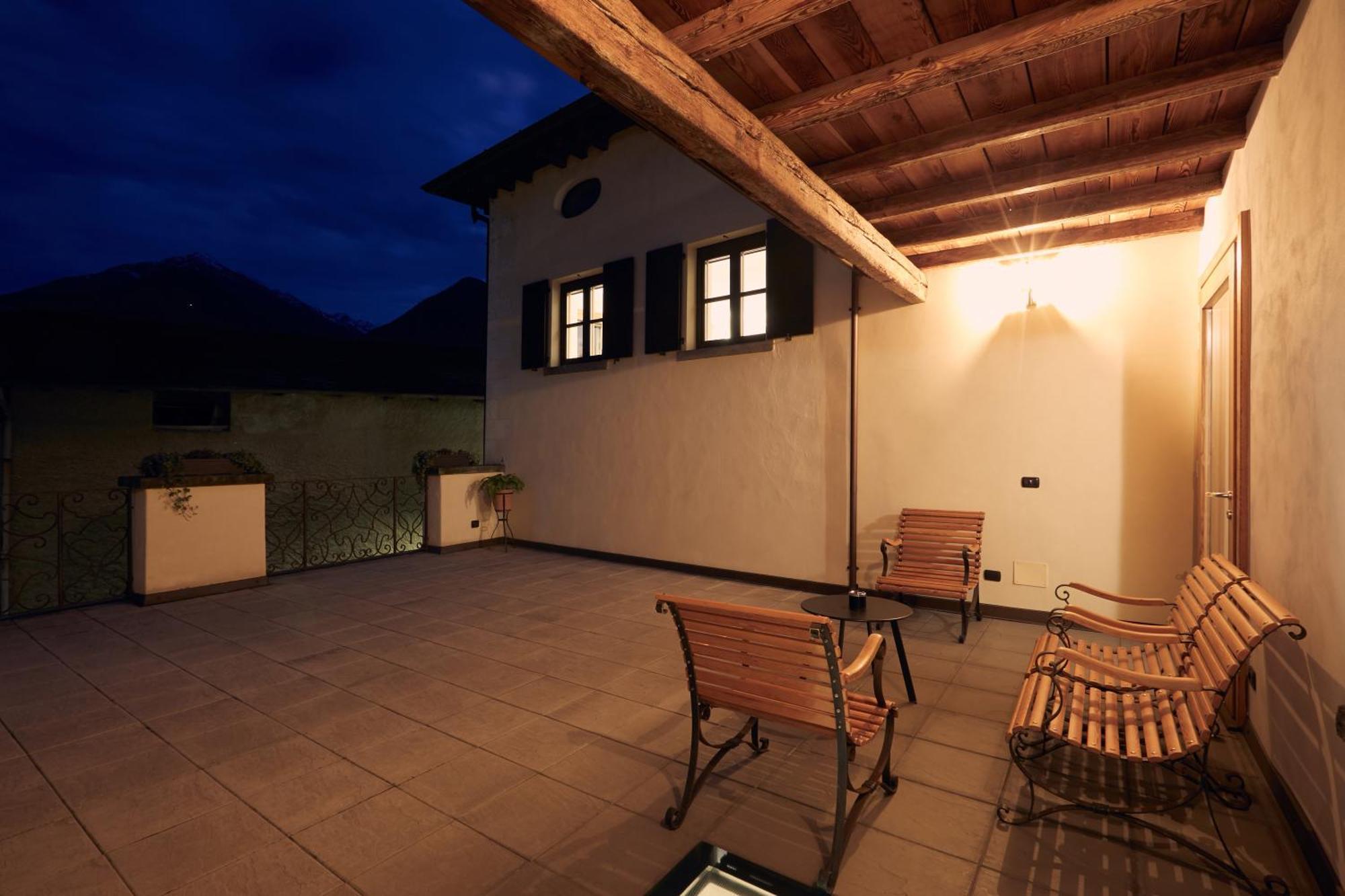 Le Corti Dei Sassi Bed & Breakfast Berbenno di Valtellina Exterior photo